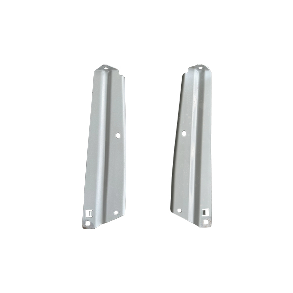 三菱 L200 2023 翼子板内衬铁支架