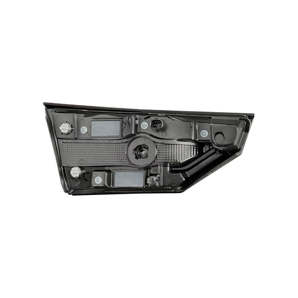 23款雅力士 后尾盖上尾灯右